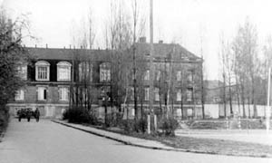 Leider nicht mehr zu sehen. Das Gebäude des Offiziersklubs der Sowjetgarnison im Jahre 1976 (abgerissen)